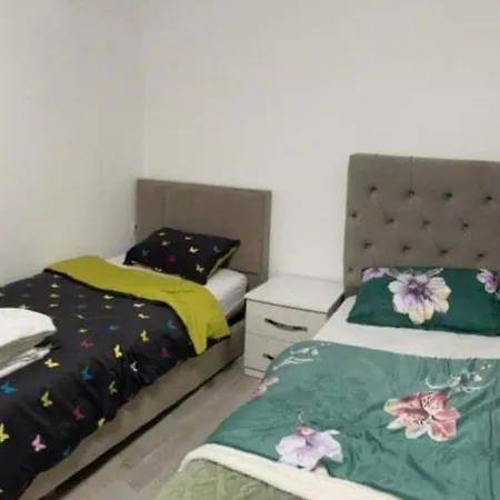 Appartement Parid 2 *