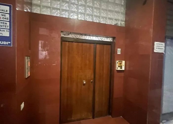 Διαμέρισμα Parid 2 *